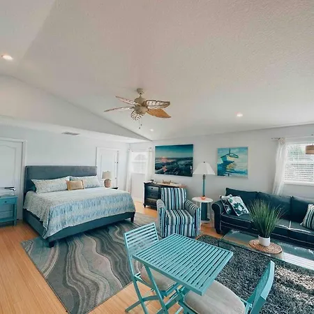 Lala'S Beach House